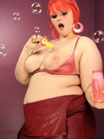 bbw milla monroe playing with bubbles