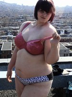 bbw milla monroe posing on the roof